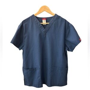 Dickies Women’s V-Neck 2 Pocket Navy Scrub Top Size Medium